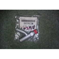 Tuyau d'eau Chauffage en Y sur coter Droit Culasse Pajero 2,8L TDI